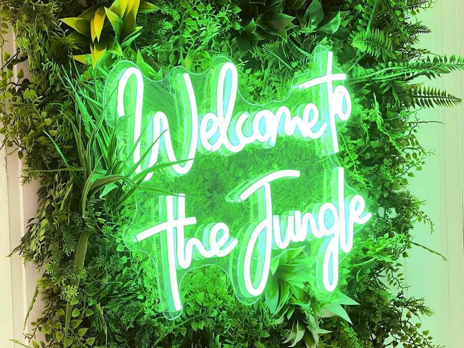 شقة Suburban Jungle بوخوم المظهر الخارجي الصورة